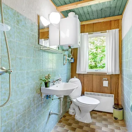 2 Bedroom Gorgeous In Hurup Thy Holiday home Sindrup