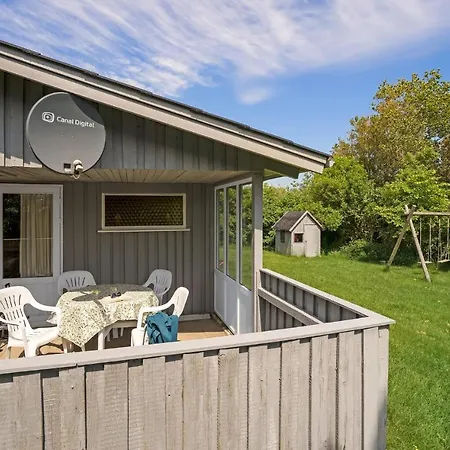 2 Bedroom Gorgeous In Hurup Thy Holiday home Sindrup