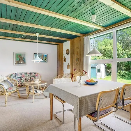 2 Bedroom Gorgeous In Hurup Thy Holiday home Sindrup
